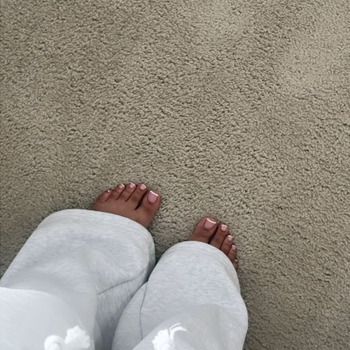 Feetpied_elenadav MYM
