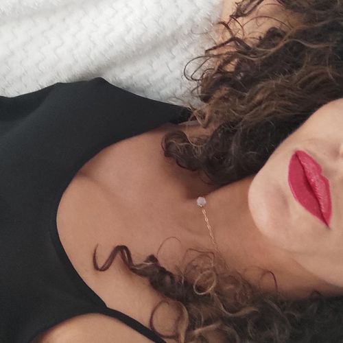 Brune_sensuelle_sexy MYM
