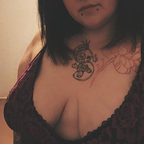 Curvyhot_ MYM