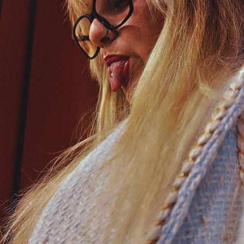 Liviia_x_off MYM