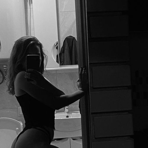 Lola_ntsto_ MYM