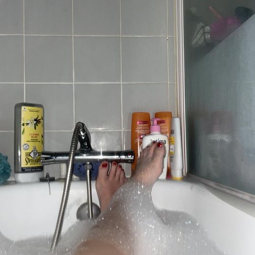 deesse_feet_crla MYM