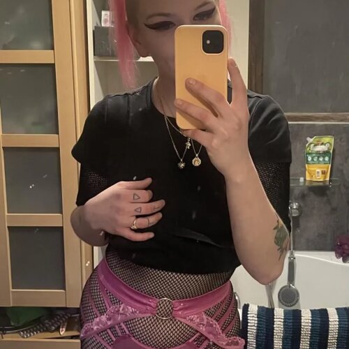Thepinkbitch MYM