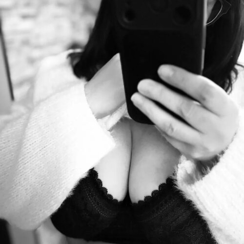 Ninaprivee64 MYM
