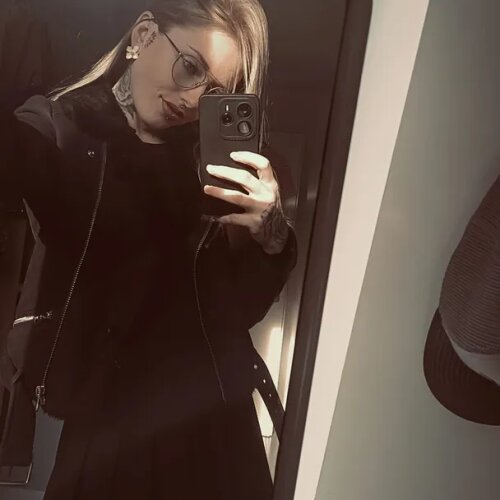 Emyy_lili MYM
