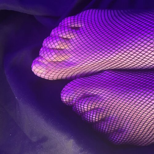 Kittyvelvetfeet MYM