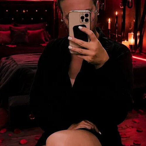 Little_blondiie MYM