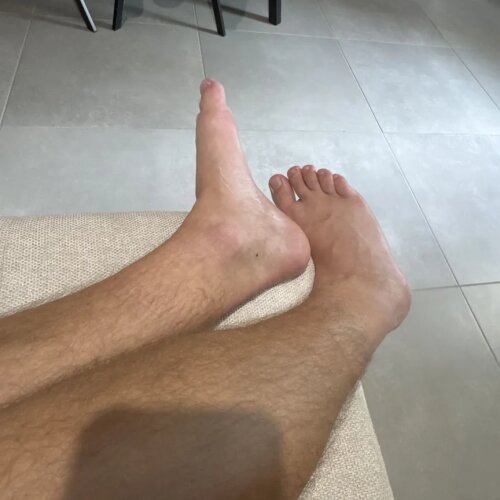 Feet-toulouse-c MYM