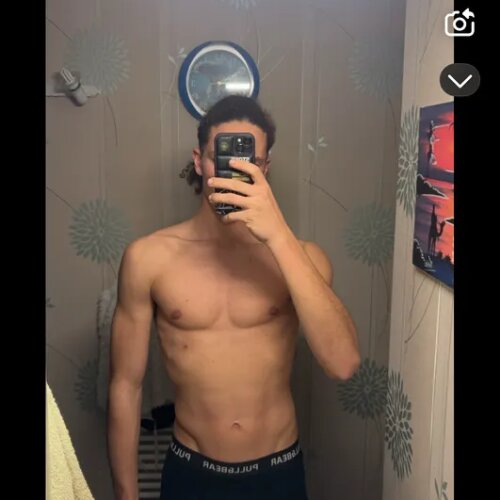 Petithomme_ MYM