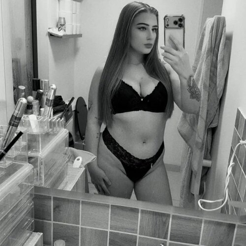 Kamilaah_ MYM