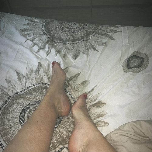 Feetgirl00_ MYM