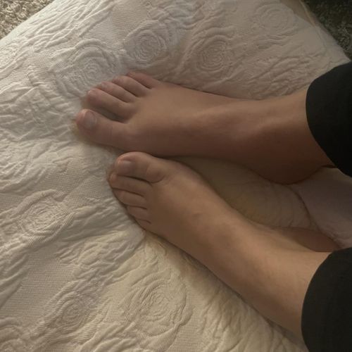 Frenchysexyfeet_ MYM