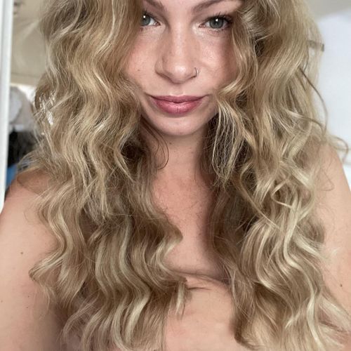 Blondenaturalbeauty MYM