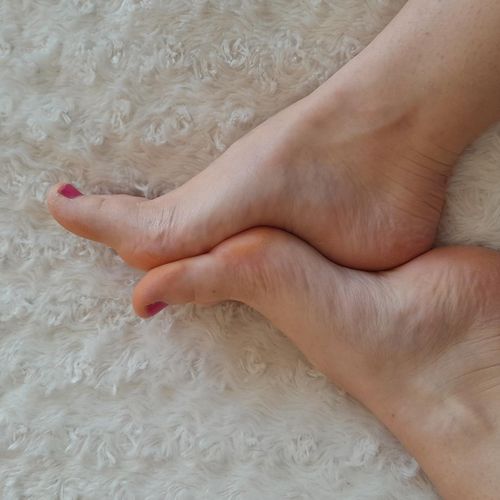 _feetmodel MYM