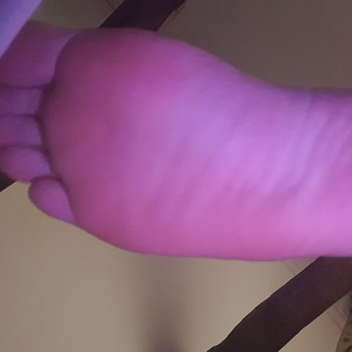 _feet1 MYM