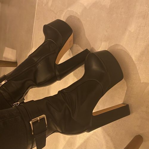 Nikkiheels22 MYM