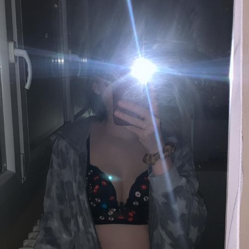 Escortegirl21 MYM