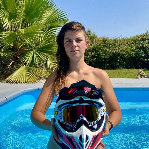 Motocrossgirl MYM