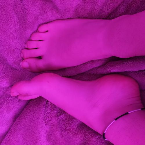 Priscafeet MYM