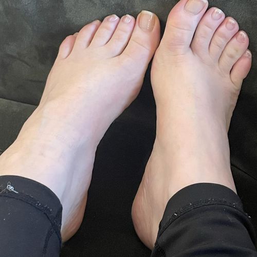 Lugirlfeet MYM