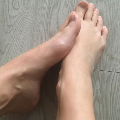 _julie_jolies_pieds MYM