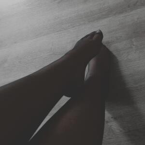 -pieds-femme- MYM