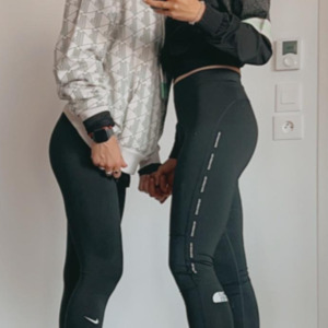 1coloc_2filles MYM