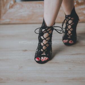 50_shades_of_heels MYM