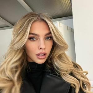 Alexa_breit MYM