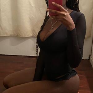 Alexa_clv MYM
