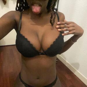 Alexa_clv MYM