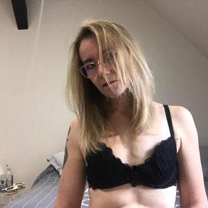 Alexandra_libertine_porno MYM