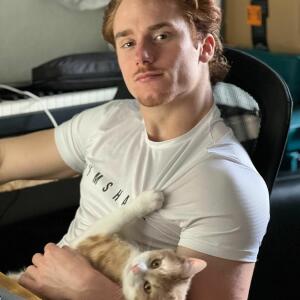 Alexhotginger MYM