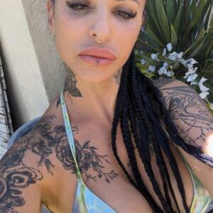 Alicia-dark MYM