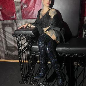 Alicia-dark MYM