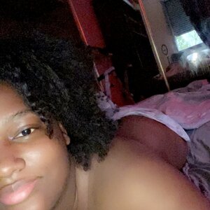 Alyzea_a MYM
