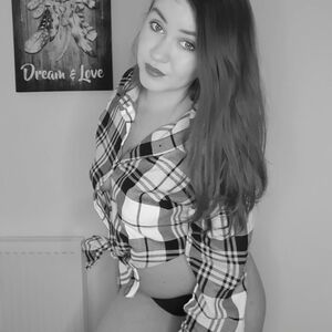 Alyzee MYM