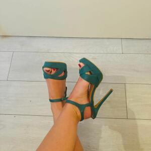 Ambre23_feetgirl06 MYM