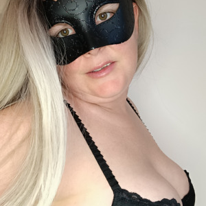 Ameliaenzo1 MYM
