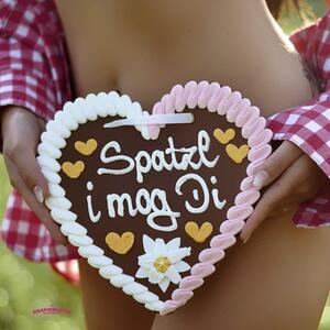 Amelie_gr_ MYM