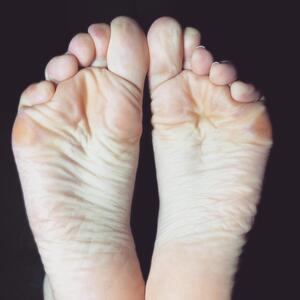 Anafeet_ MYM