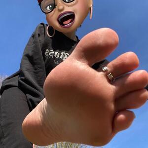 Anafeet_ MYM