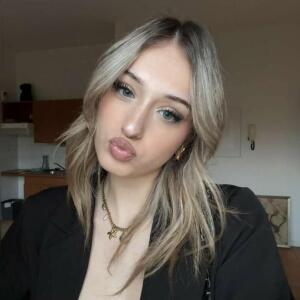 Anaxvi MYM