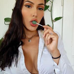 Aniitta MYM