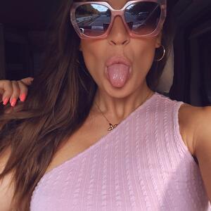 Anna_divina MYM