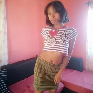 Annaelle_j MYM