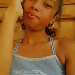 Annaelle_j MYM