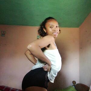 Annaelle_j MYM
