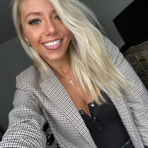 Ashley_officiel02 MYM