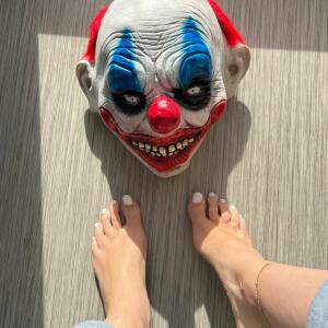 Aux_pieds_de_c MYM